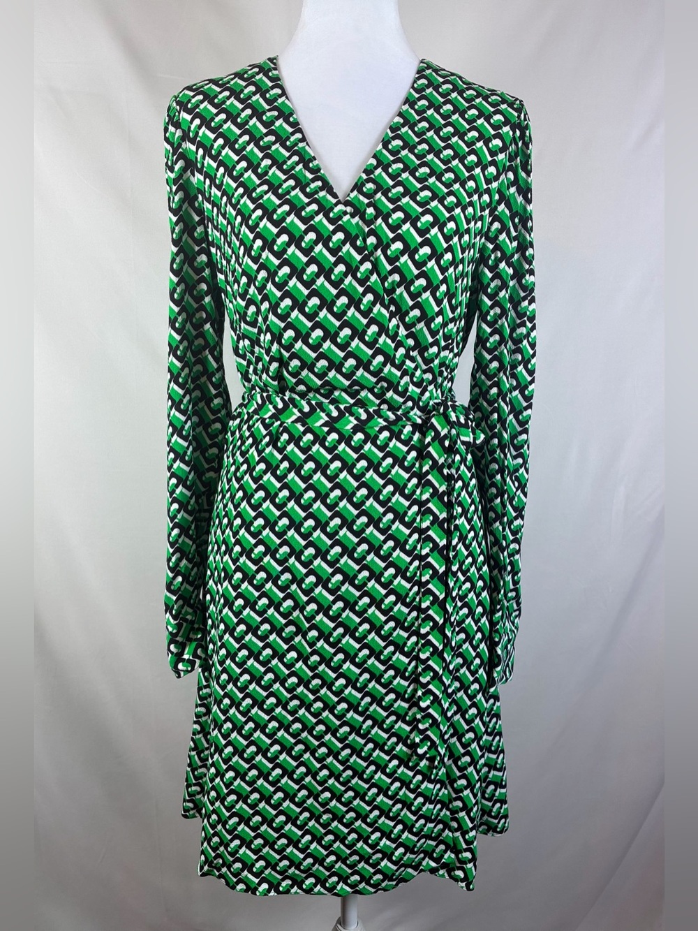 Diane Von Furstenberg Green and Black Geometric Wrap Dress 100% Viscose - Small